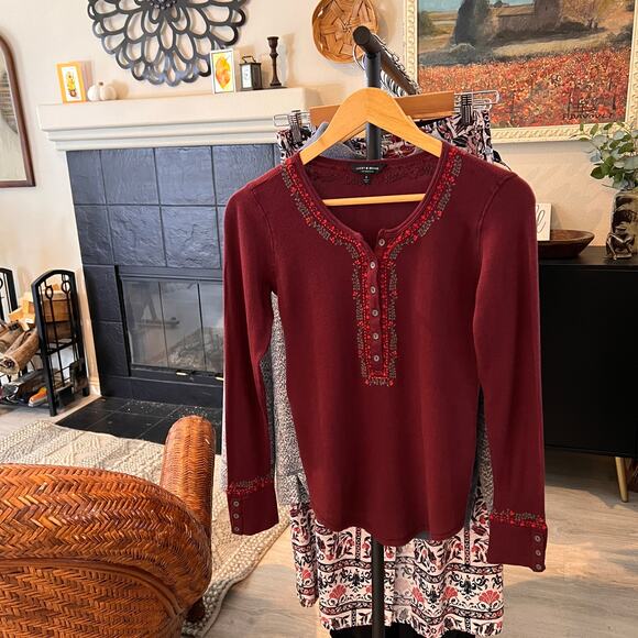 Lucky Brand Top Womens Size Small Burgundy Thermal Henley with Floral Embroidery - Picture 16 of 16